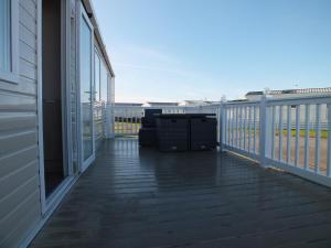 Beachside Lighthouse 14