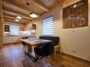Chalet U lesa by Interhome