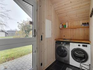 Holiday Home Hegge - 300m from the sea by Interhome