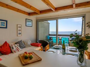 Apartment Plein Océan-3 by Interhome