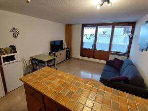 Studio moderne à Pra-Loup avec balcon et confort familier - FR-1-165A-167