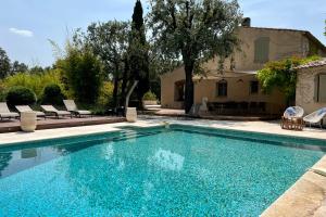 Villa Maya Large villa and amazing pool in Luberon