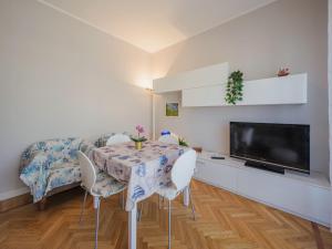 Apartment Enrico by Interhome