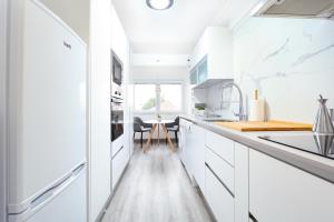 Caparica Beach Breeze