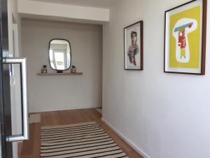 Mountain and Harbour Views - Grand Vue Cottage