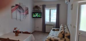 Apartment in Medulin with sea view, balcony, air conditioning, W-LAN (112-5)