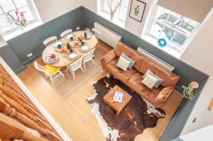 The Old Naval Laundry - Pure B