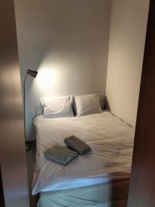 B10 zaśnij w Narnii obok Sądu Al Solidarności