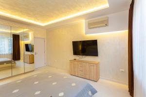 Central Vitosha Apartment