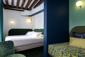 King Room room in Hôtel De Lutece - Notre-Dame