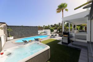 Luxury Puerto Calero Villa Casa Nublo 3 Bedrooms & Private Pool