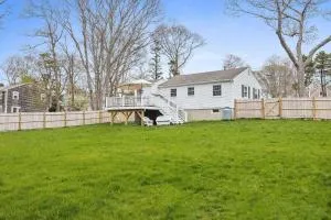 Sagamore Beach Bungalow - Dog Friendly: Bourne - Sagamore Beach