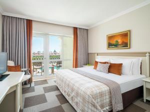 Duplex Family Suite room in Asteria Kremlin Palace