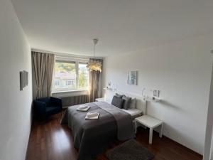 Stylish Youthful Condo in the Heart of Mödling, Fiatalos Boldog Otthon Mödling Szivében