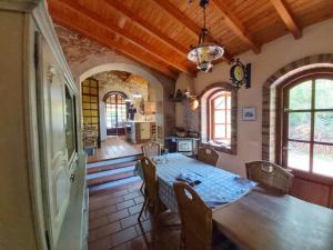 Charming villa in Riveira with private pool 260 m²