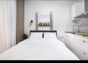 A comfortable small studio nearby Acropolis 1