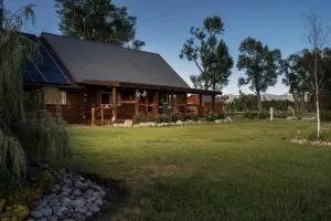 4 Peaks Teton Views Log Cabin - Close to Stellar - Tetonia