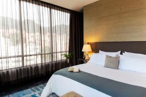 8010 Urban Living- Luxury Home Experience