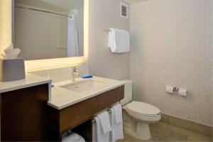 Standard Room with Two Queen Beds room in Holiday Inn Express - Chester an IHG Hotel