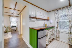 Wilmington Area Studio about 4 Mi to Downtown!