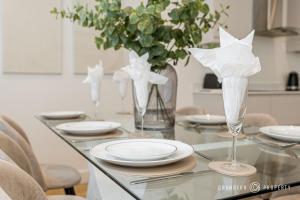 Carbery Lux by Grandeur Property