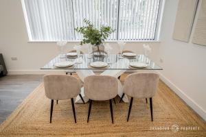 Carbery Lux by Grandeur Property