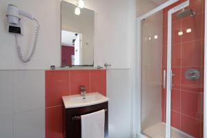 Hotels Hotel Le Caddy : photos des chambres