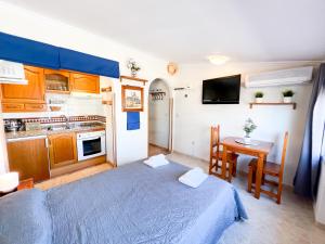 Carihuela Beach, Club San Antonio, Torremolinos Málaga