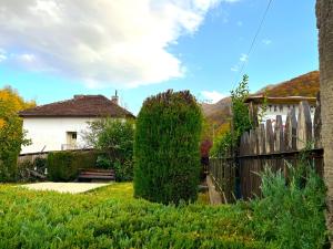 Vila Omainiche Ribarica