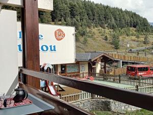 Studio lumineux avec balcon au pied des pistes - FR-1-344-175