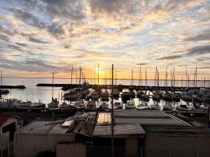 Appartements Stunning waterfront apartment : photos des chambres