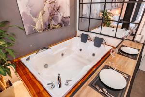 One Apartments Laureles