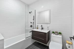 Top Notch 2BR Suite Minutes to Central Park