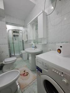 Quiet, Cozy, Luminous Apartment