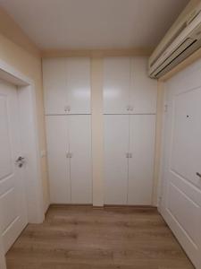 Quiet, Cozy, Luminous Apartment