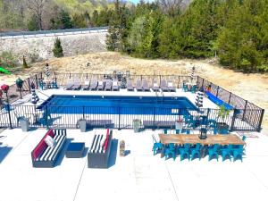 Pet friendly first floor room near Purina Farms