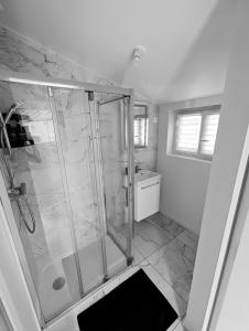 *Jy suis jy reste* - proche de Paris