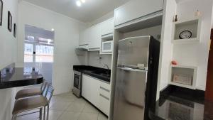 B781 - Apto 2 quartos para 5 pessoas em Bombas -SC