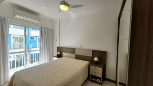 B781 - Apto 2 quartos para 5 pessoas em Bombas -SC