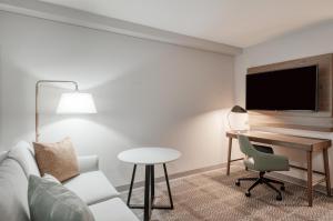 One-Bedroom Suite room in Staybridge Suites Federal Way - Seattle South By IHG