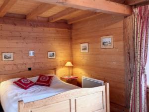 Chalet rénové 3 étoiles, 14 pers, vue Mont Blanc, Wifi - FR-1-560-102