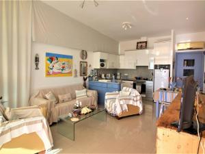 Lujo Frente al Mar con Terraza Privada - ES-258-10