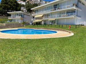 Lujo Frente al Mar con Terraza Privada - ES-258-10