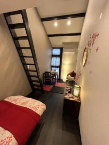 NEW-130m2 with 5toilets & 4 showers-Namba and USJ nearby