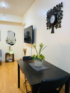 cozy and minimalist room near airport