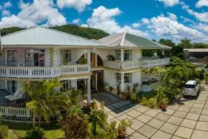340 Degrees Mountain View Apartments - Anse a La Mouche