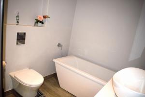 Spacious, Modern & Convenient