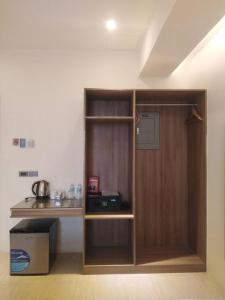 Eastland Hotel And Residences
