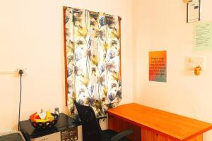 cozy studio room with kitchen and wifi