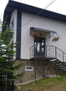 Legit House - Dragonya